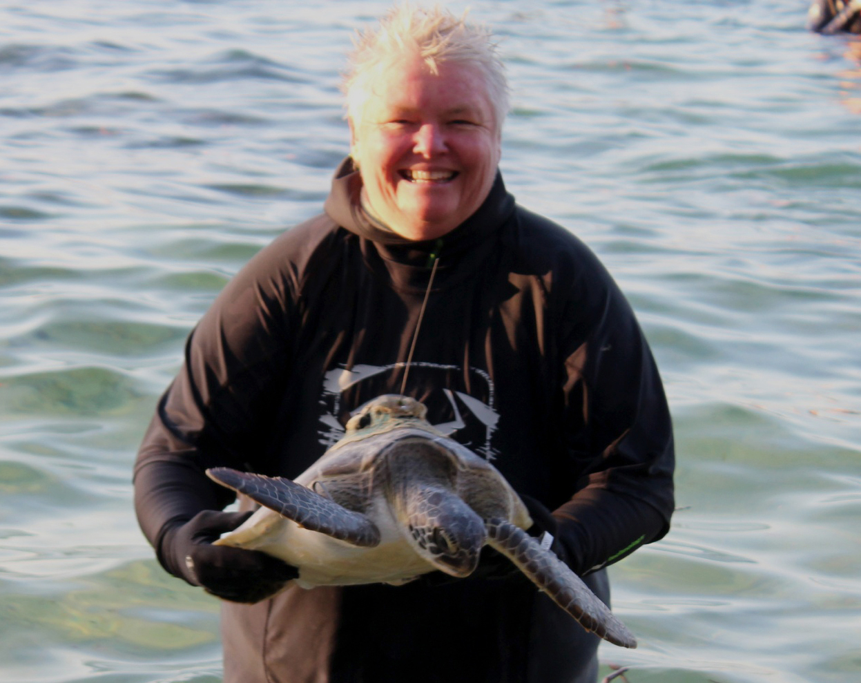 Tania Rossiter with Kelpie the Green Turtle