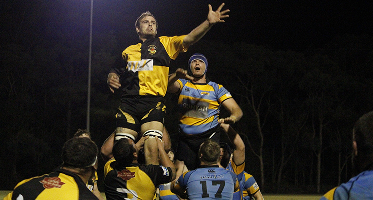 Medowie controlling a lineout against Beaches on Friday night.